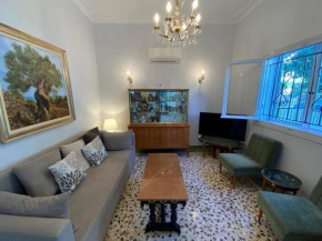 Lovely House with Private Carport & Shady Veranda
